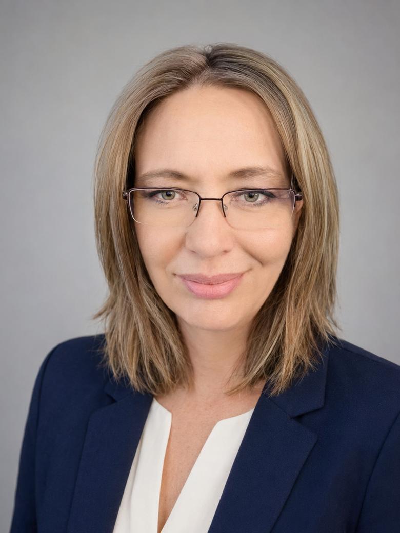Dr Karen Stander